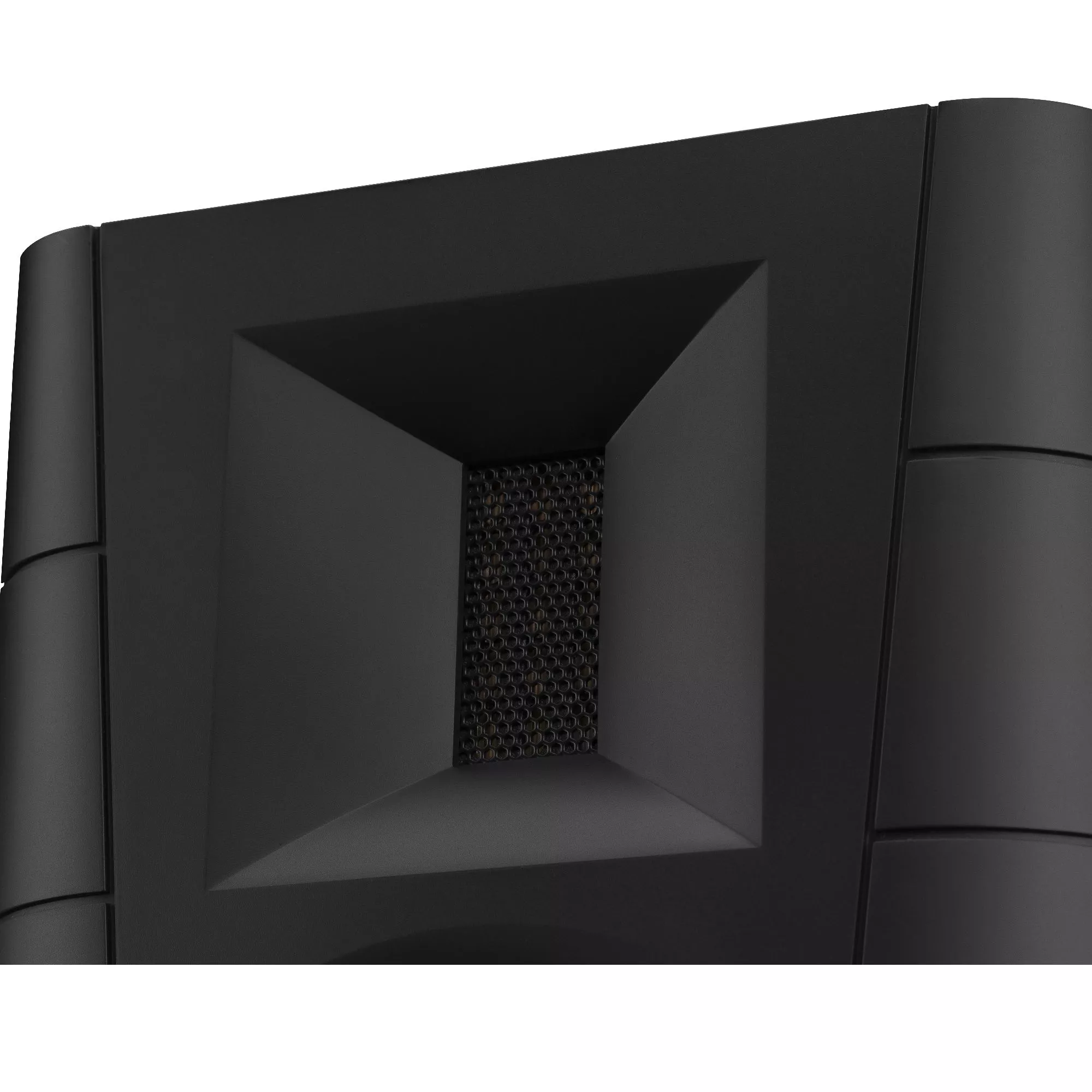 D100